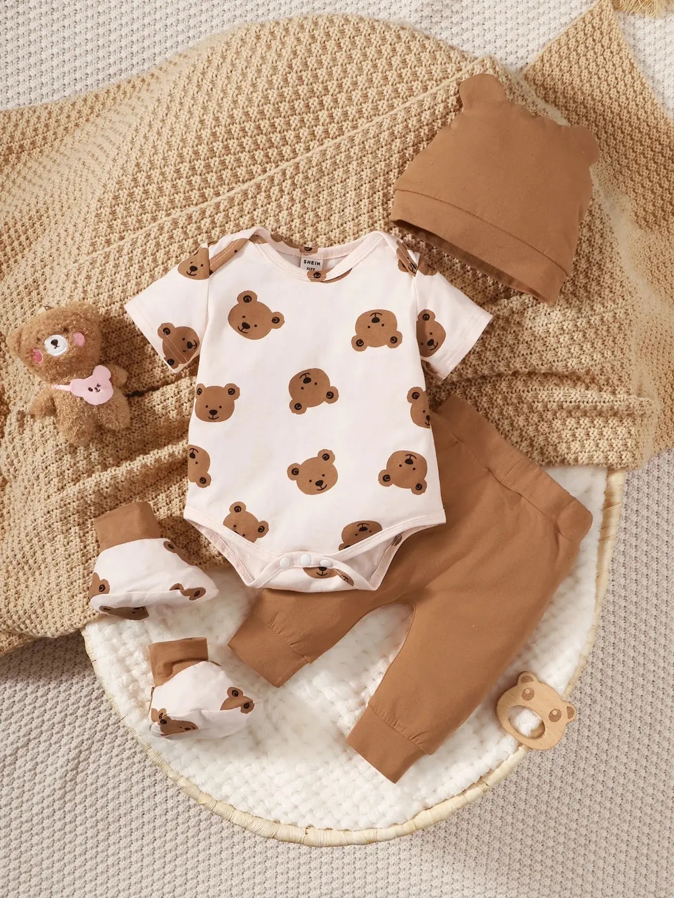 BabyKleidung Neugeborene - 4-teiliges Baumwollset für 0-9 Monate mit Cartoon-Muster 1