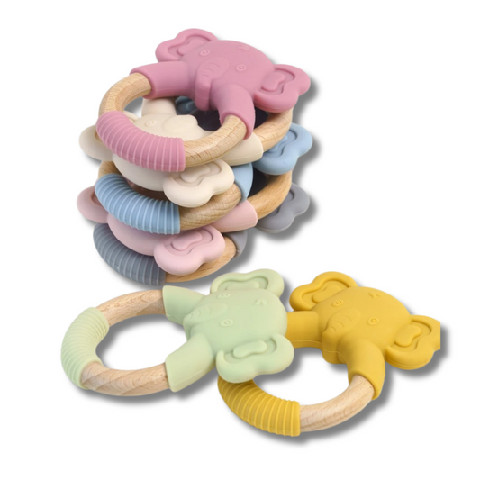 Beissring aus BPA-freiem Silikon und Holz um Zahnwachstumsschmerzen des Babies zu lindern. In suesser Elefantenform