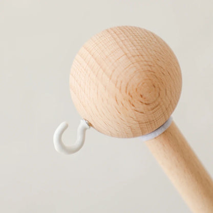 Montessori Mobilee Set aus Holz für Babybett