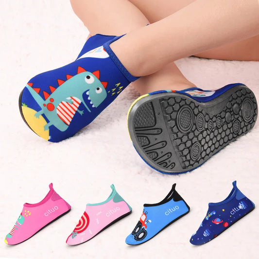Sommerkinder - Leichte Wasserschuhe für Kinder, Rutschfeste Sohle, Schnell Trocknend 1