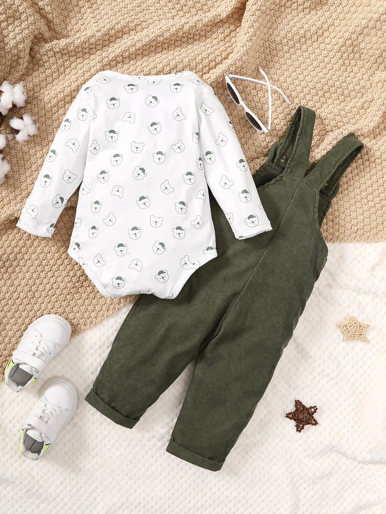 Babyset Mit Bärenmotiv - Langarmoberteil Und Grüne Hose Für 3-24 Monate, Nachhaltige Materialien 5